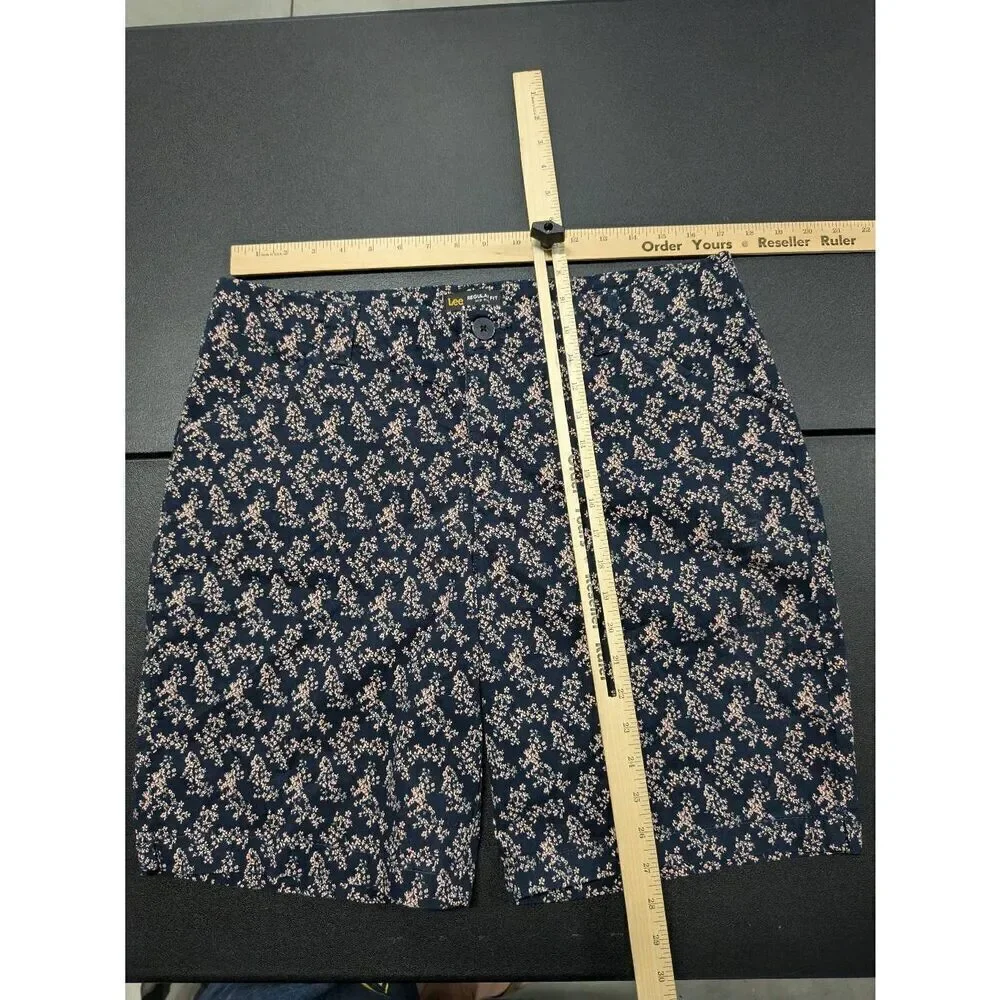Lee Chino Shorts Med Regular Fit Blue Mid-Rise Ditzy Floral Women's Size 16
